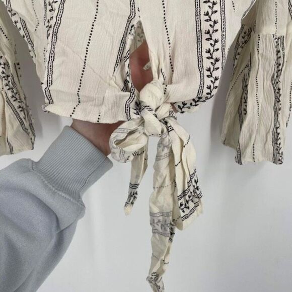 American Eagle Boho Tie Crop blouse Top Angel bell sleeve XS Country Cowgirl - Picture 8 of 10